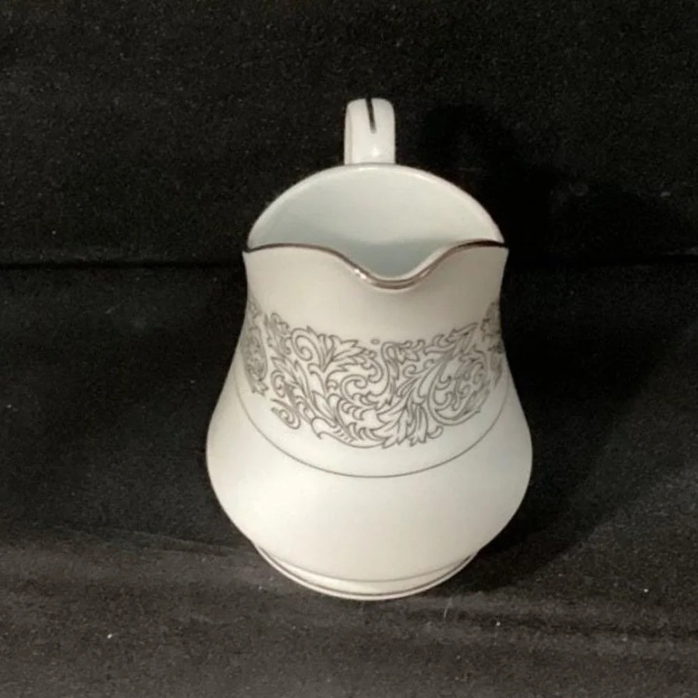 Brookwood Porcelain by Interpace‎ Corporation M2001 Santiago Creamer & Sugar